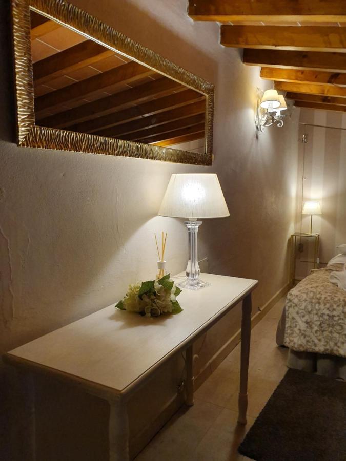 Apartment Ponte Vecchio Florence Exterior photo